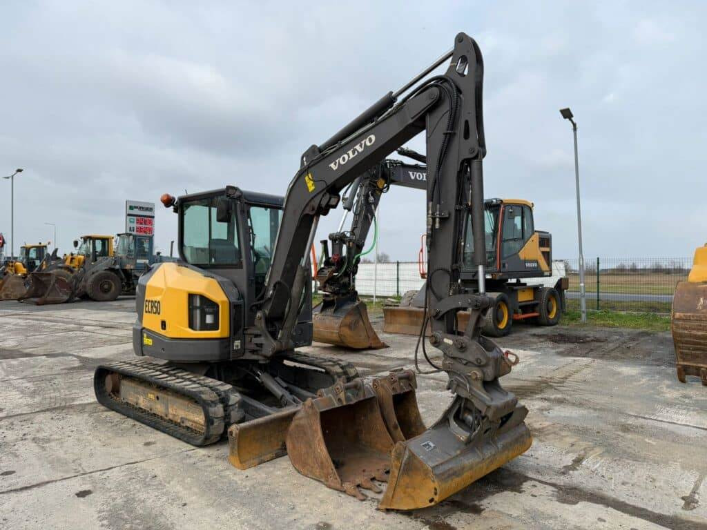 Volvo ECR50F - מיני מחפר: תמונה 2 Volvo ECR50F - מיני מחפר: תמונה 2