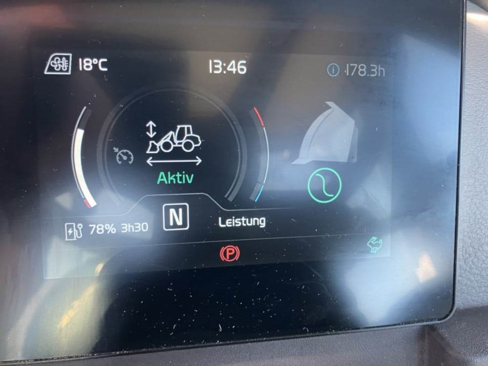 מעמיס היגוי החלקה Volvo JL25H Electric: תמונה 14