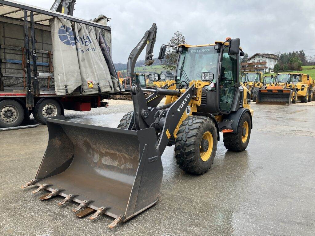 Volvo L25H Electric - מעמיס היגוי החלקה: תמונה 4 Volvo L25H Electric - מעמיס היגוי החלקה: תמונה 4