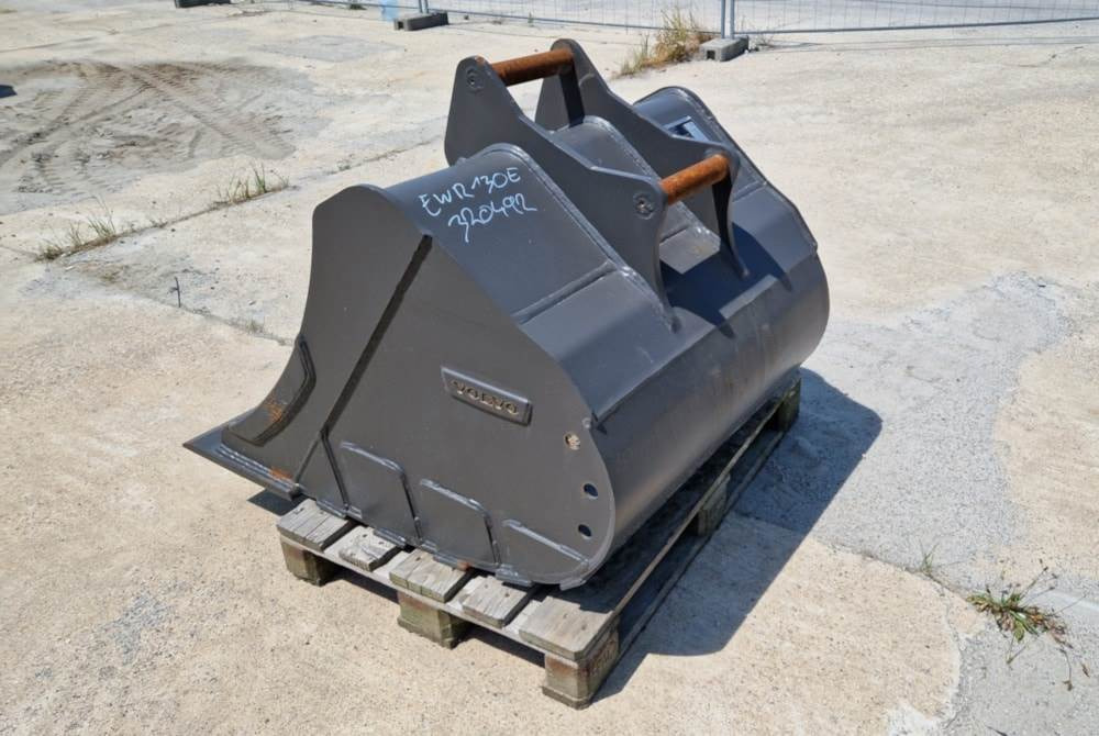 Volvo Tieflöffel mit Messer - מחפרון: תמונה 3 Volvo Tieflöffel mit Messer - מחפרון: תמונה 3