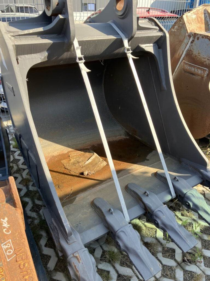 Volvo Tieflöffel mit Zähnen - Festanbau - מחפרון: תמונה 4 Volvo Tieflöffel mit Zähnen - Festanbau - מחפרון: תמונה 4