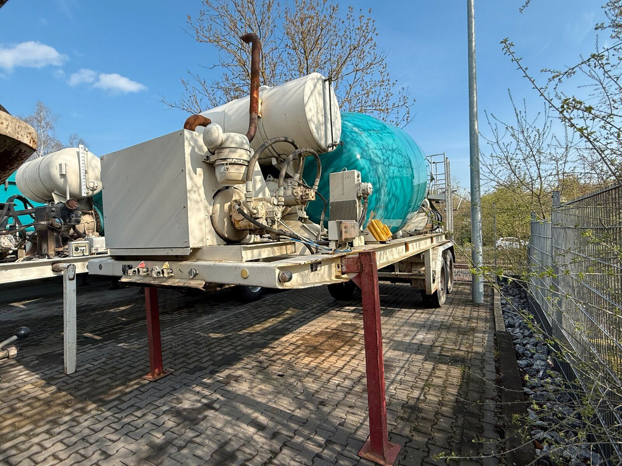 Betonmischer-Auflieger Stetter 10 m³ mit Motor - משאית מערבלת בטון: תמונה 3 Betonmischer-Auflieger Stetter 10 m³ mit Motor - משאית מערבלת בטון: תמונה 3