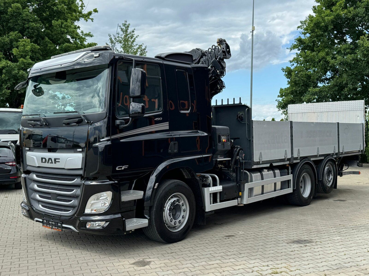 DAF CF 450 FAN 6x2 Pritsche mit Kran HIAB 188 E-6 - משאית מנוף: תמונה 2 DAF CF 450 FAN 6x2 Pritsche mit Kran HIAB 188 E-6 - משאית מנוף: תמונה 2
