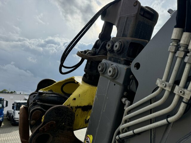 DAF XF 530 6x2 Holztransport Kran PENZ 15Z9.50 - משאית עץ, משאית מנוף: תמונה 4 DAF XF 530 6x2 Holztransport Kran PENZ 15Z9.50 - משאית עץ, משאית מנוף: תמונה 4