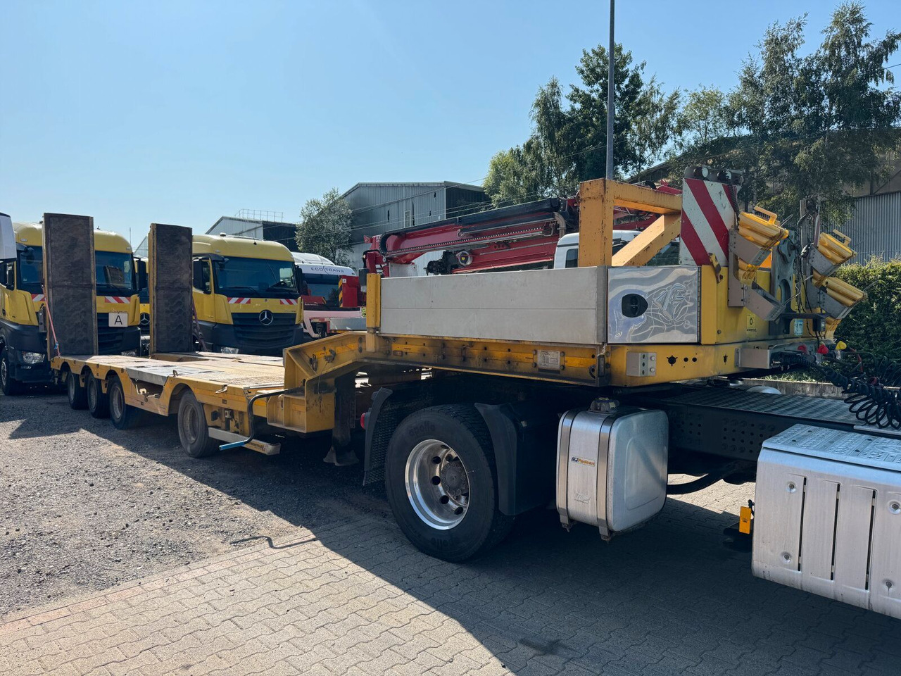 Faymonville F-S44-1ALN Multimax Radmulden Ausziehbar 69,8 T - סמיטריילר עם מטען נמוך: תמונה 2 Faymonville F-S44-1ALN Multimax Radmulden Ausziehbar 69,8 T - סמיטריילר עם מטען נמוך: תמונה 2
