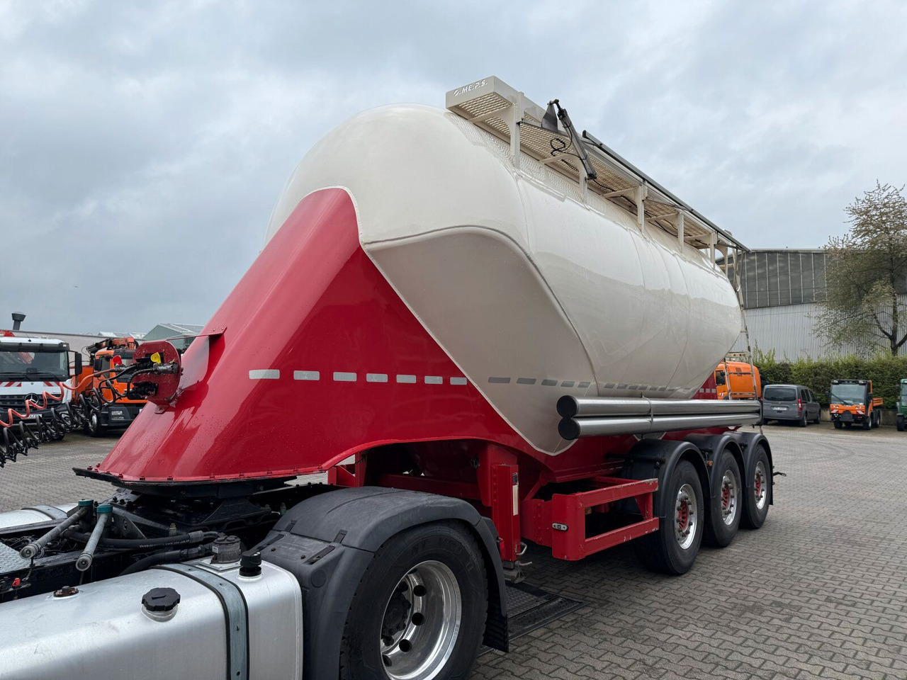 Feldbinder O.ME.P.S Silo Auflieger 39,3 Tonnen 3 Achs - סמיטריילר Silo: תמונה 5 Feldbinder O.ME.P.S Silo Auflieger 39,3 Tonnen 3 Achs - סמיטריילר Silo: תמונה 5
