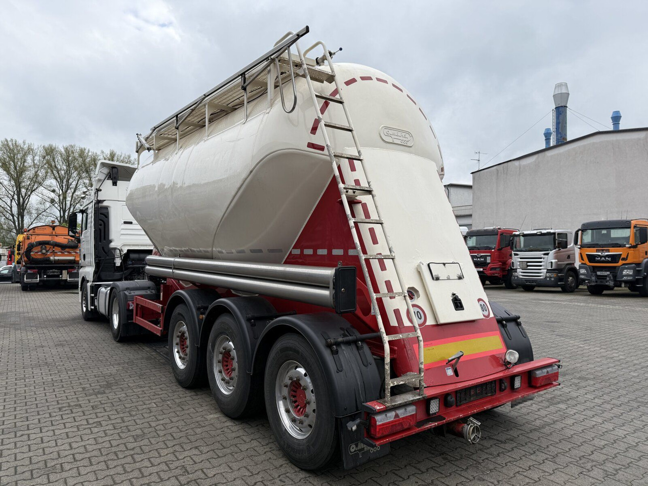 Feldbinder O.ME.P.S Silo Auflieger 39,3 Tonnen 3 Achs - סמיטריילר Silo: תמונה 4 Feldbinder O.ME.P.S Silo Auflieger 39,3 Tonnen 3 Achs - סמיטריילר Silo: תמונה 4