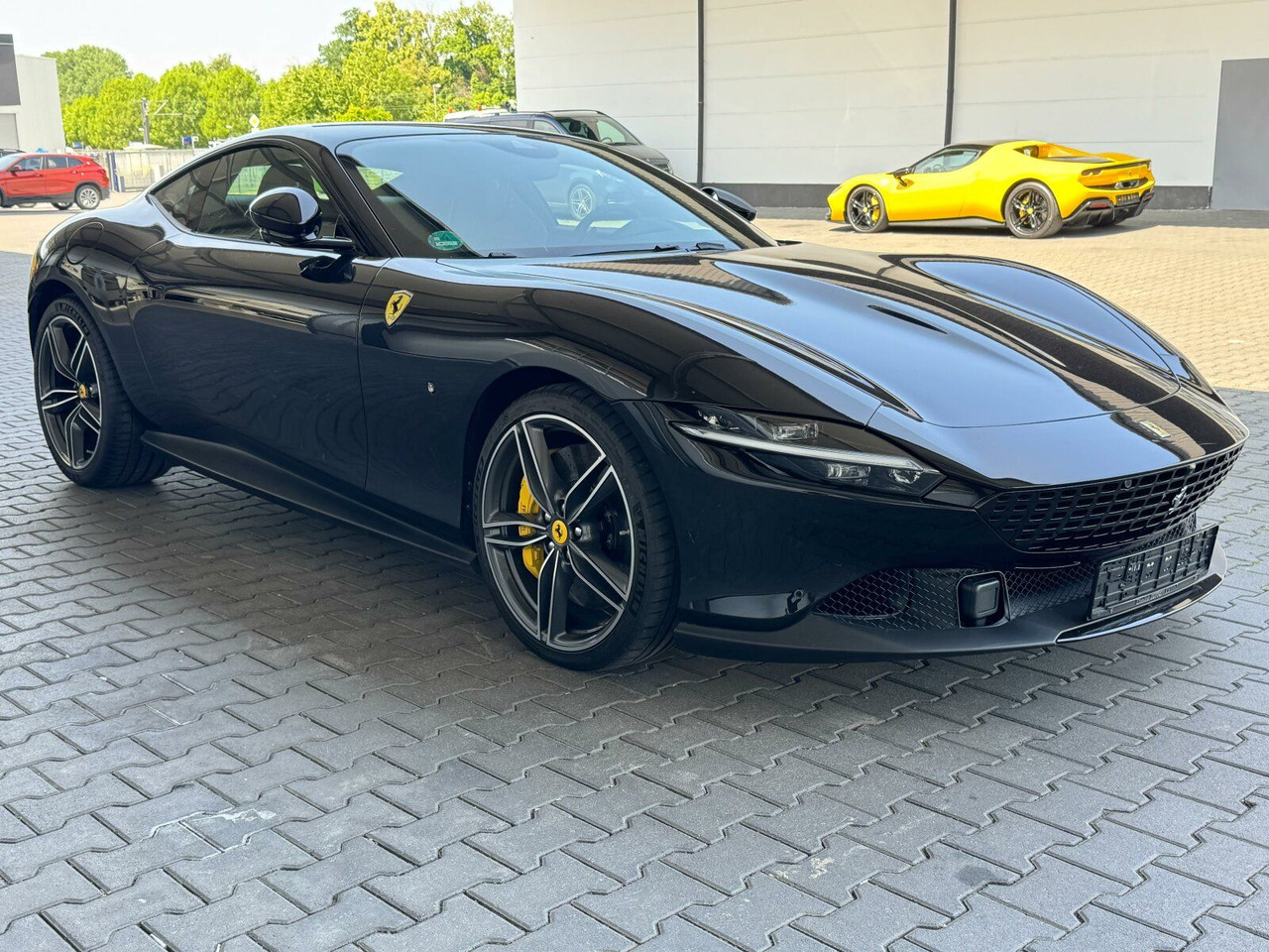 Ferrari Roma Coupe Schwarz - מכונית: תמונה 1 Ferrari Roma Coupe Schwarz - מכונית: תמונה 1