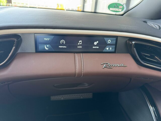 Ferrari Roma Coupe Schwarz - רכב קופה: תמונה 5 Ferrari Roma Coupe Schwarz - רכב קופה: תמונה 5