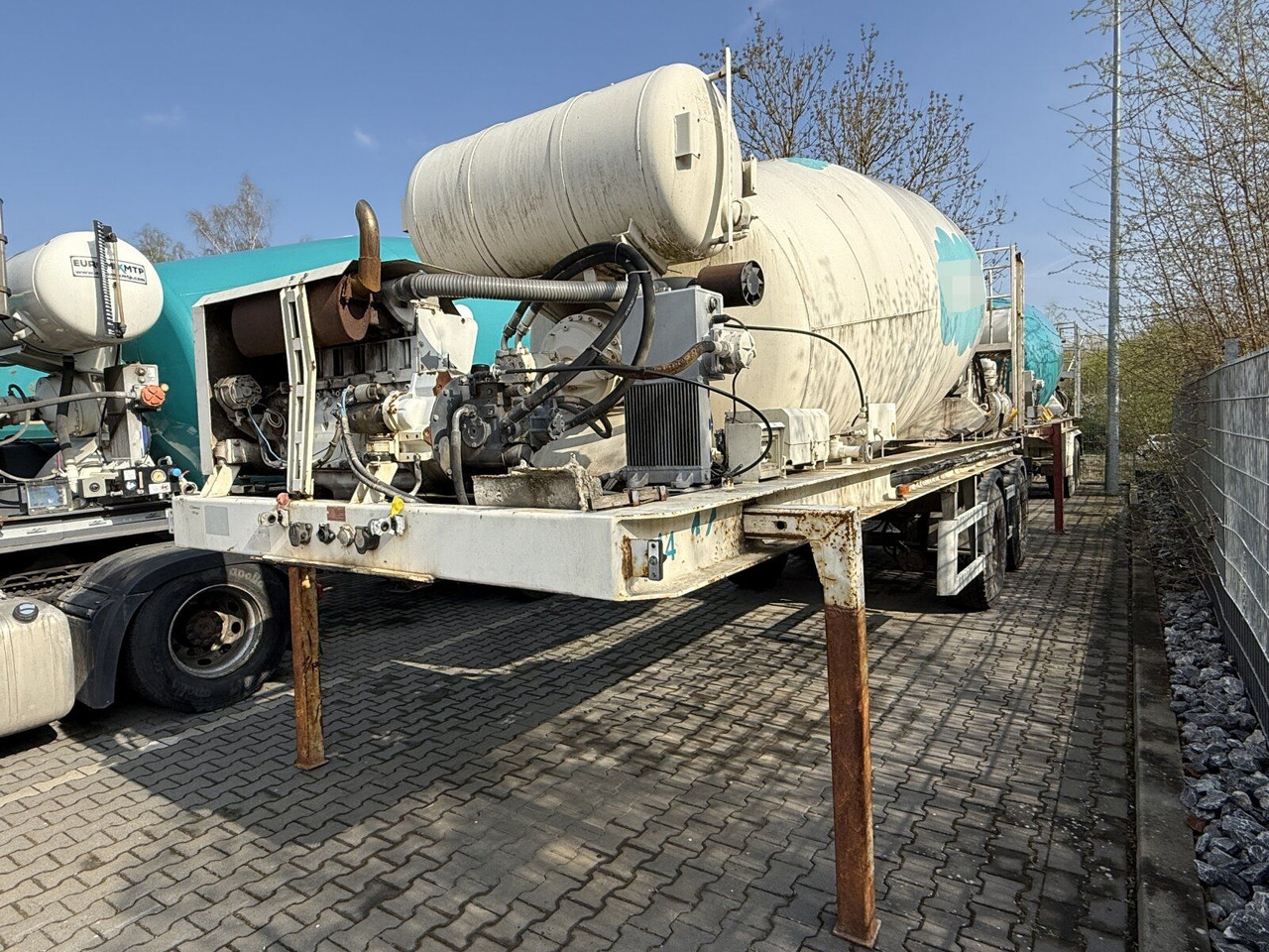 Intermix 10 m³ Betonmischer Auflieger mit Motor - סמיטריילר: תמונה 4 Intermix 10 m³ Betonmischer Auflieger mit Motor - סמיטריילר: תמונה 4