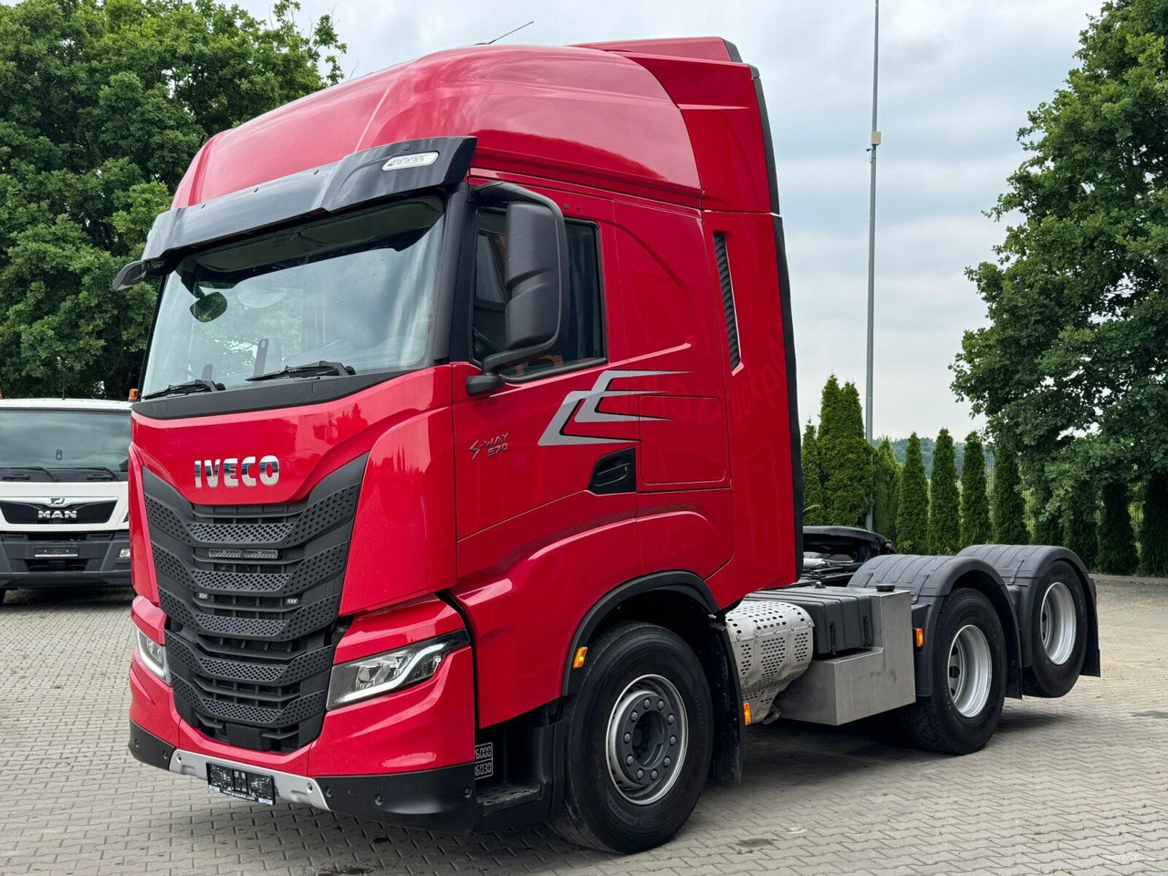Iveco S-WAY 570 6x2 EURO6 BOOGIE Kipphydraulik - יחידת טרקטור: תמונה 2 Iveco S-WAY 570 6x2 EURO6 BOOGIE Kipphydraulik - יחידת טרקטור: תמונה 2