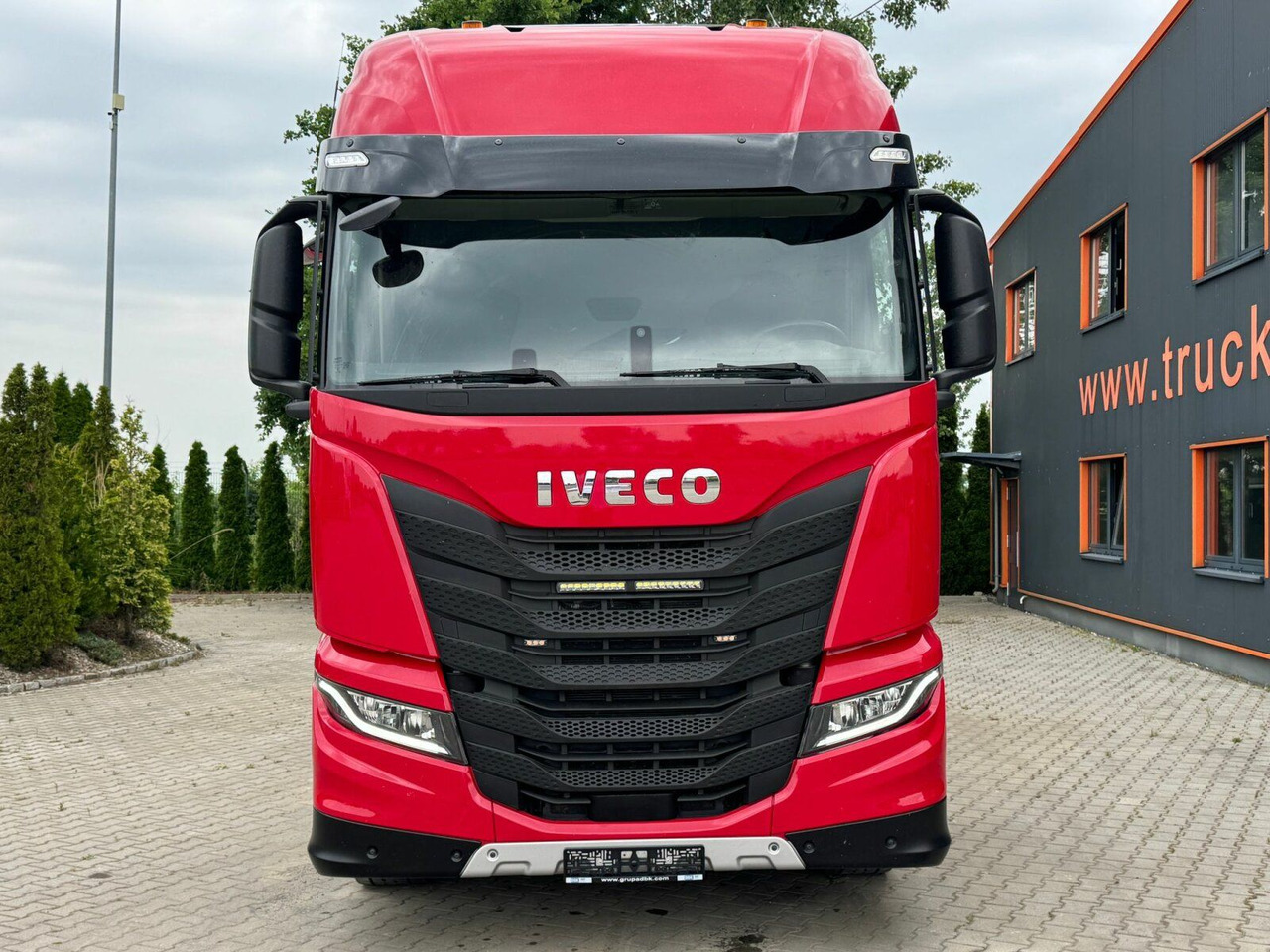 Iveco S-WAY 570 6x2 EURO6 BOOGIE Kipphydraulik - יחידת טרקטור: תמונה 3 Iveco S-WAY 570 6x2 EURO6 BOOGIE Kipphydraulik - יחידת טרקטור: תמונה 3