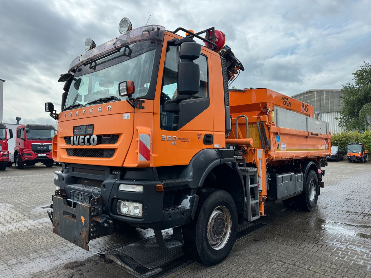 Iveco TRAKKER Kipper Kran TEREX 85.2 Winterdienst - מזהיר, משאית מנוף: תמונה 2 Iveco TRAKKER Kipper Kran TEREX 85.2 Winterdienst - מזהיר, משאית מנוף: תמונה 2