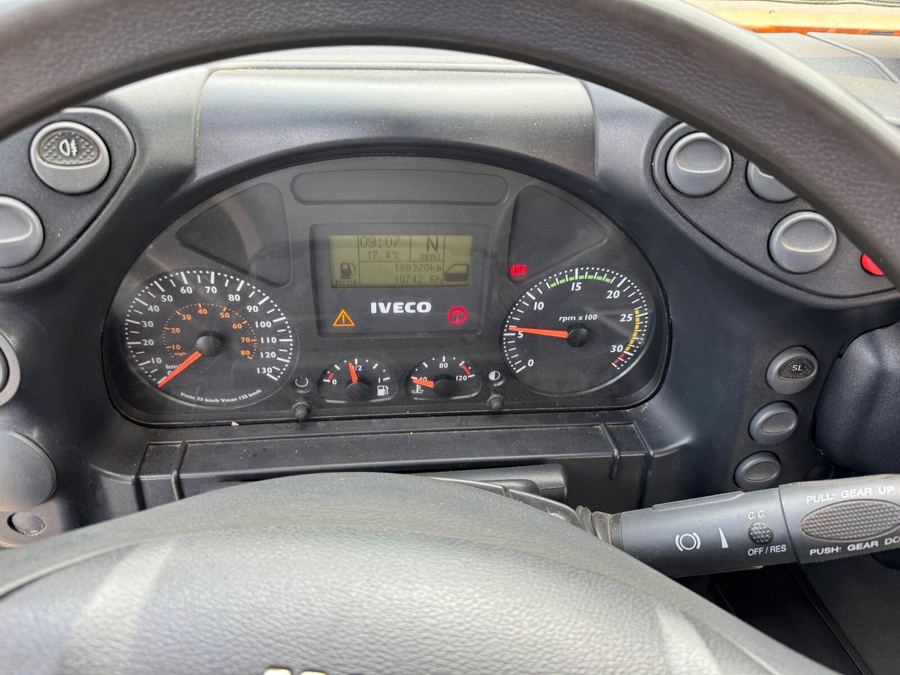משאית מנוף Iveco TRAKKER Kipper Kran TEREX 85.2 Winterdienst: תמונה 30