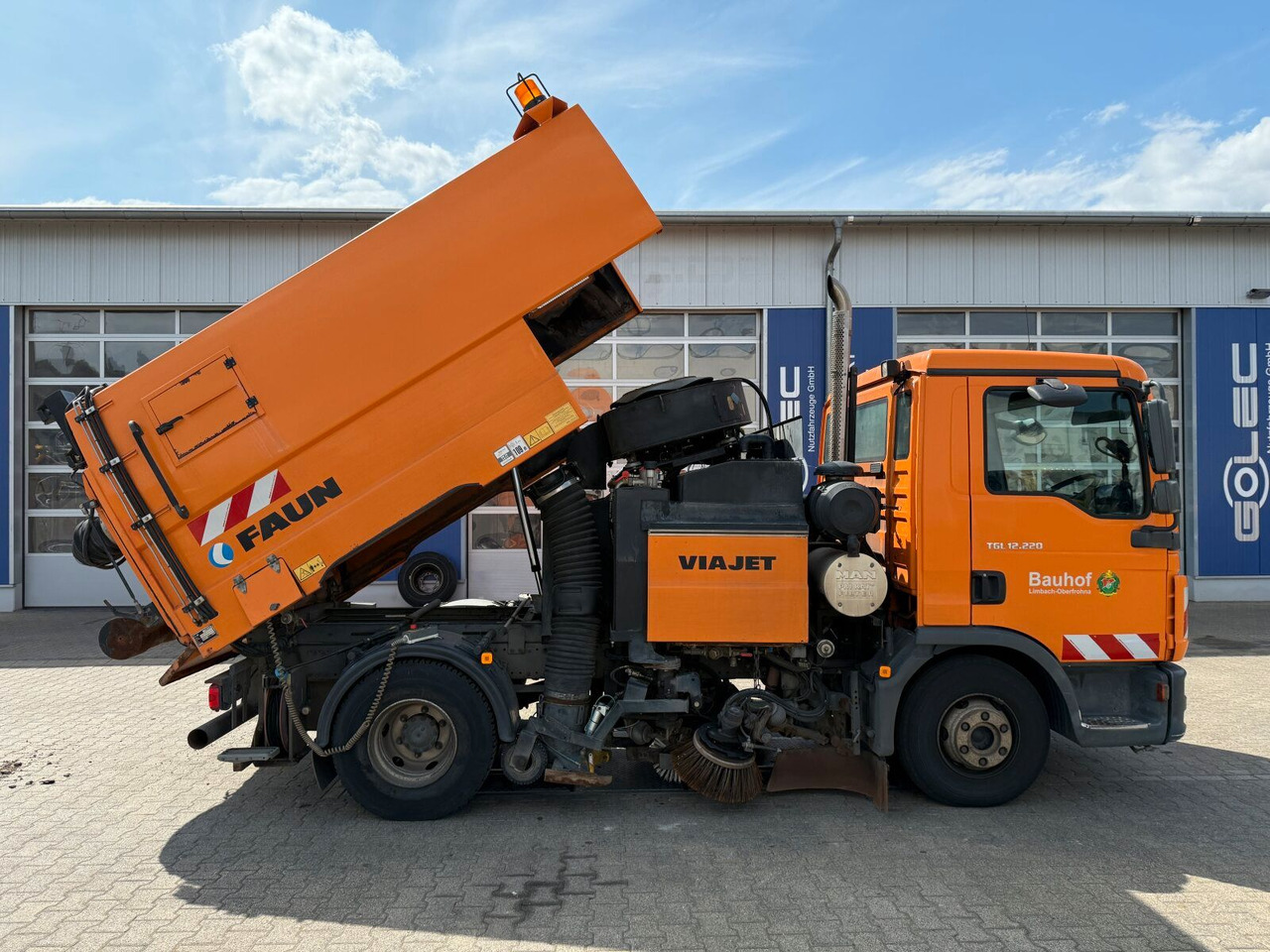 MAN 12.220 4x2 BL Kehrmaschine Viajet 5RHS - מטאטא כבישים: תמונה 3 MAN 12.220 4x2 BL Kehrmaschine Viajet 5RHS - מטאטא כבישים: תמונה 3