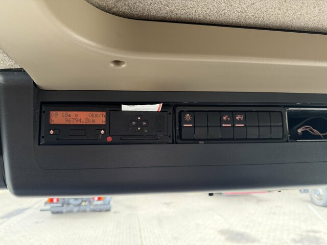 MAN TGL 8.220 4x2 Kipper Kran Palfinger 7.001-K A - כלי רכב מסחרי מזהיר: תמונה 5 MAN TGL 8.220 4x2 Kipper Kran Palfinger 7.001-K A - כלי רכב מסחרי מזהיר: תמונה 5