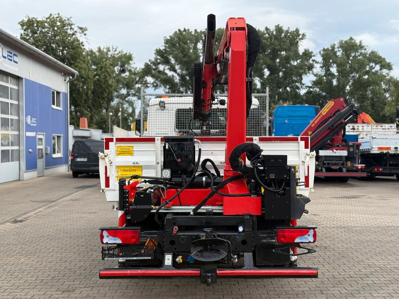 MAN TGL 8.220 4x2 Kipper Kran Palfinger 7.001-K A - משאית מנוף, מזהיר: תמונה 4 MAN TGL 8.220 4x2 Kipper Kran Palfinger 7.001-K A - משאית מנוף, מזהיר: תמונה 4