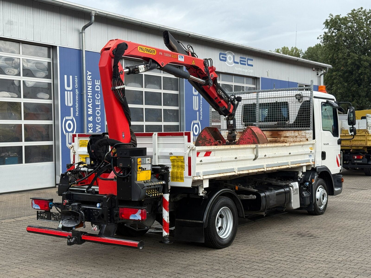MAN TGL 8.220 4x2 Kipper Kran Palfinger 7.001-K A - משאית מנוף, מזהיר: תמונה 3 MAN TGL 8.220 4x2 Kipper Kran Palfinger 7.001-K A - משאית מנוף, מזהיר: תמונה 3