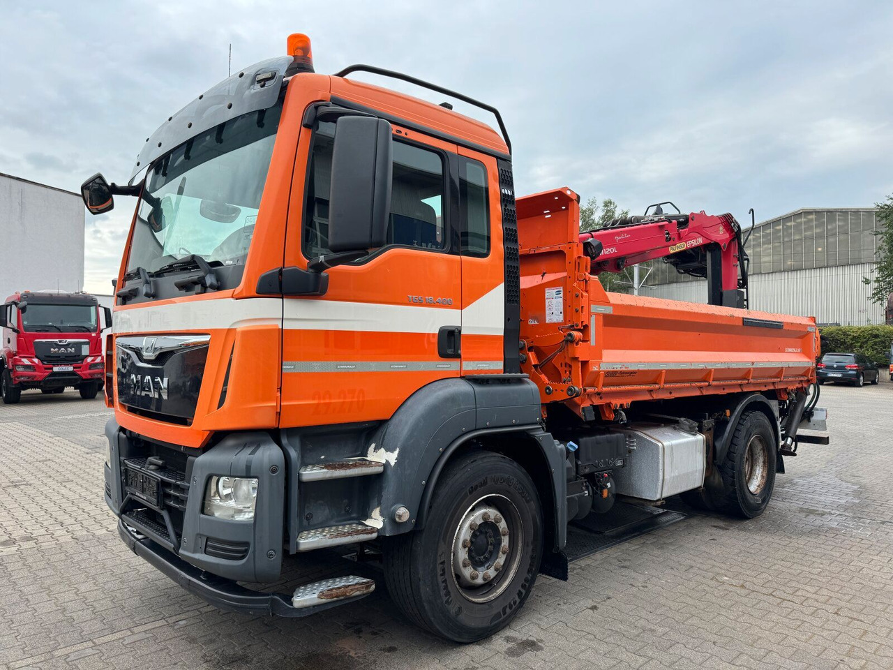 MAN TGS 18.400 4x2 Kipper Bordmatic Kran Palfinger - מזהיר, משאית מנוף: תמונה 2 MAN TGS 18.400 4x2 Kipper Bordmatic Kran Palfinger - מזהיר, משאית מנוף: תמונה 2