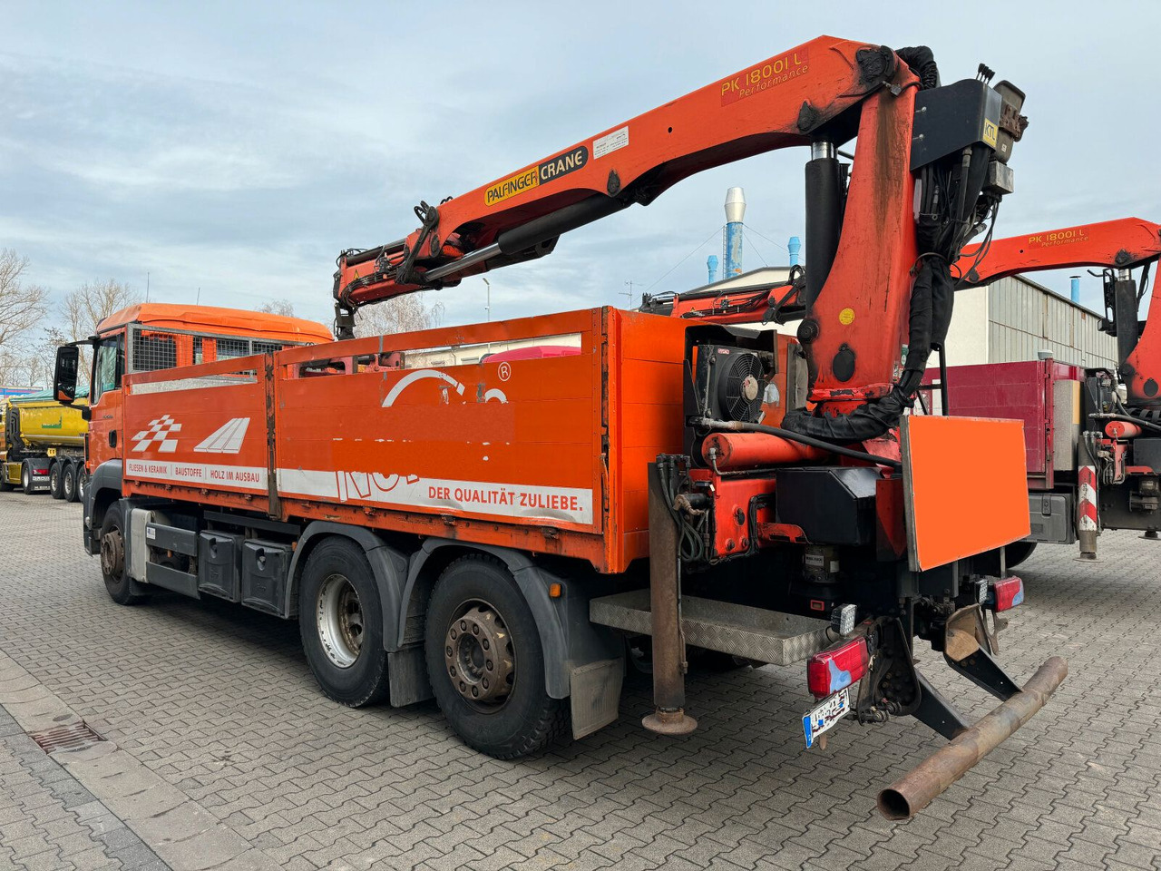 MAN TGS 26.400 6x2 Pritsche Kran Palfinger PK 18001L - משאית צד נופל/ שטוחה, משאית מנוף: תמונה 4 MAN TGS 26.400 6x2 Pritsche Kran Palfinger PK 18001L - משאית צד נופל/ שטוחה, משאית מנוף: תמונה 4
