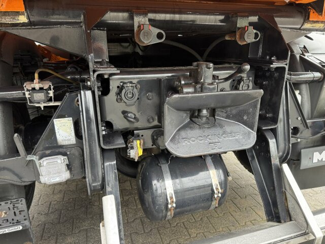 MAN TGS 28.400 6x4-4 Kipper Kran Palfinger PK9002 - מזהיר, משאית מנוף: תמונה 3 MAN TGS 28.400 6x4-4 Kipper Kran Palfinger PK9002 - מזהיר, משאית מנוף: תמונה 3