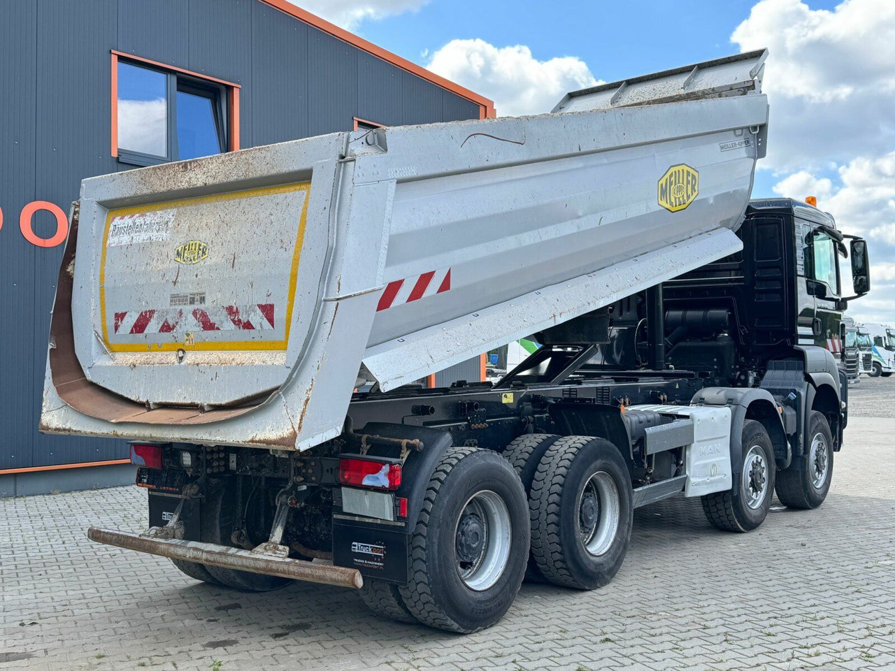 MAN TGS 35.460 8x6 BB Muldenkipper Meiller - משאית דילוג העמסה: תמונה 5 MAN TGS 35.460 8x6 BB Muldenkipper Meiller - משאית דילוג העמסה: תמונה 5