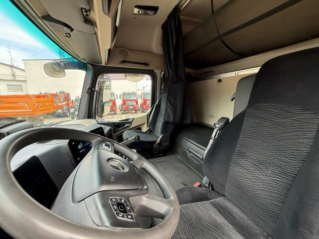 Mercedes-Benz ACTROS 1846 4x4 HAD Eur 6 Kipphydraulik Retarder - יחידת טרקטור: תמונה 4 Mercedes-Benz ACTROS 1846 4x4 HAD Eur 6 Kipphydraulik Retarder - יחידת טרקטור: תמונה 4