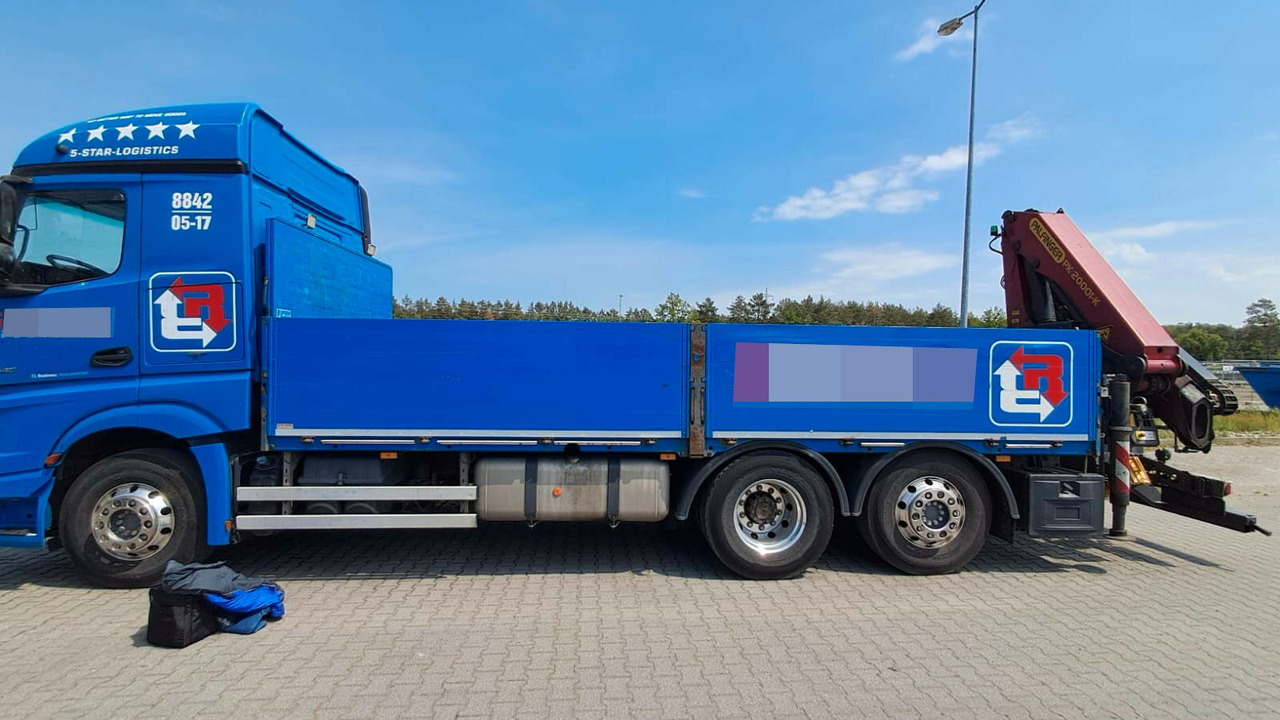 Mercedes-Benz ACTROS 2545 6x2 Pritsche Kran Palfinger PK20001K - משאית מנוף: תמונה 2 Mercedes-Benz ACTROS 2545 6x2 Pritsche Kran Palfinger PK20001K - משאית מנוף: תמונה 2