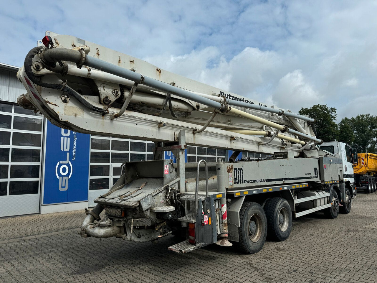 Mercedes-Benz ACTROS 3240 8x4 Betonpumpe PUTZMEISTER BSF 42 M - משאית משאבת בטון: תמונה 5 Mercedes-Benz ACTROS 3240 8x4 Betonpumpe PUTZMEISTER BSF 42 M - משאית משאבת בטון: תמונה 5