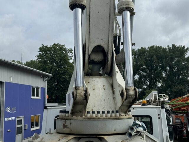 Mercedes-Benz ACTROS 3240 8x4 Betonpumpe PUTZMEISTER BSF 42 M - משאית משאבת בטון: תמונה 2 Mercedes-Benz ACTROS 3240 8x4 Betonpumpe PUTZMEISTER BSF 42 M - משאית משאבת בטון: תמונה 2