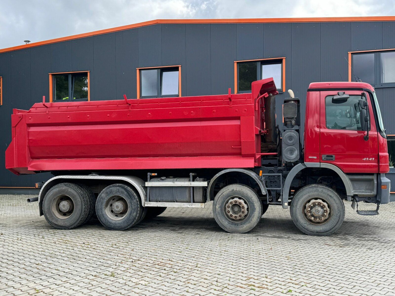 Mercedes-Benz ACTROS 4141 EURO4 8x8 Muldenkipper - מזהיר: תמונה 4 Mercedes-Benz ACTROS 4141 EURO4 8x8 Muldenkipper - מזהיר: תמונה 4