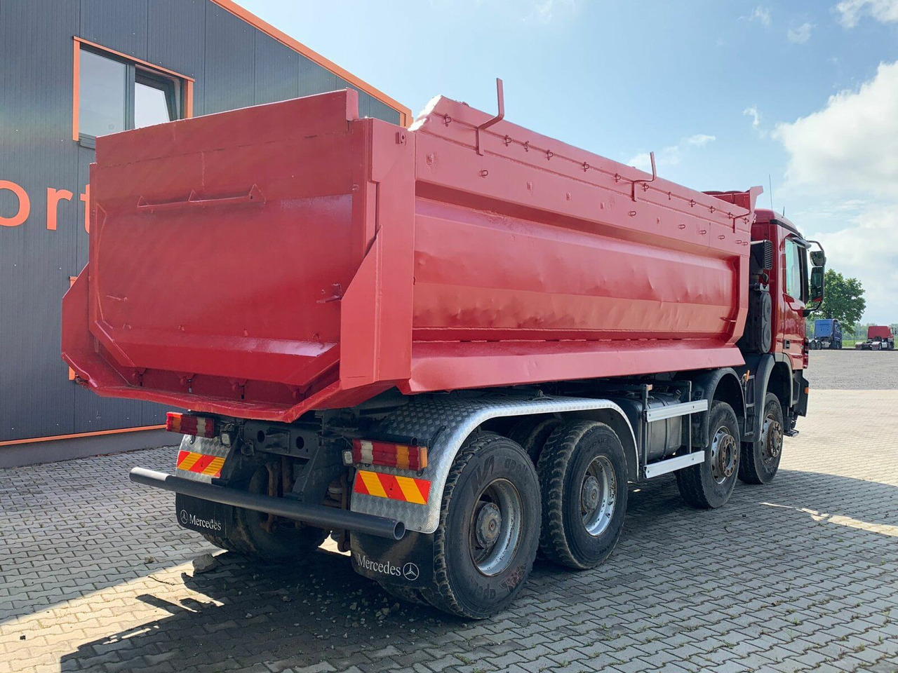 Mercedes-Benz ACTROS 4141 EURO4 8x8 Muldenkipper - מזהיר: תמונה 5 Mercedes-Benz ACTROS 4141 EURO4 8x8 Muldenkipper - מזהיר: תמונה 5
