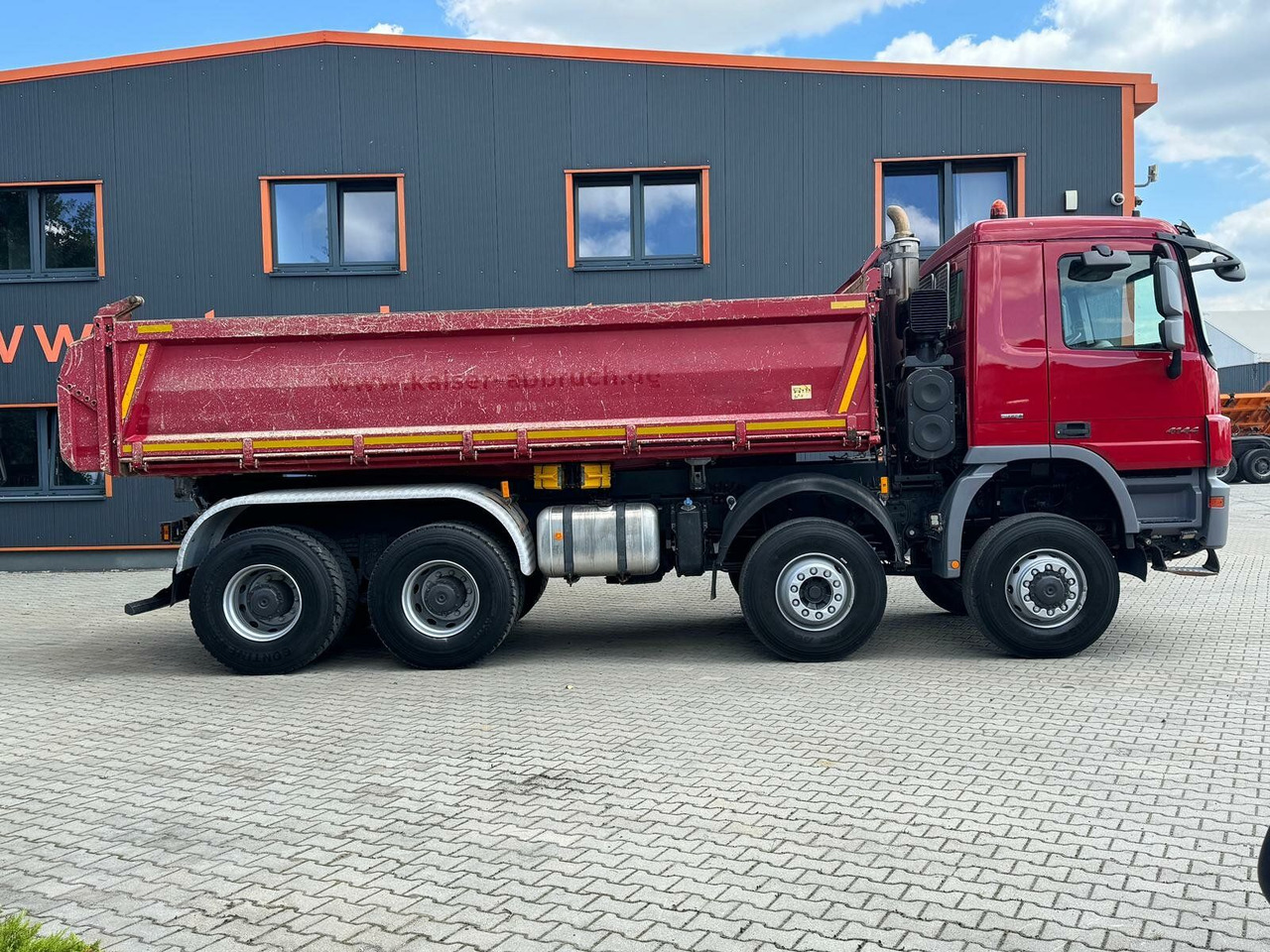 Mercedes-Benz ACTROS 4144 8x6 EURO5 Kipper mit Bordmatik - מזהיר: תמונה 4 Mercedes-Benz ACTROS 4144 8x6 EURO5 Kipper mit Bordmatik - מזהיר: תמונה 4