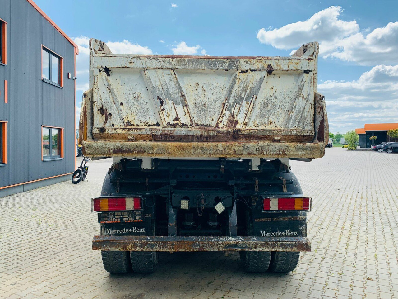 Mercedes-Benz ACTROS 4144 8x8 EURO4 DSK Meiller - מזהיר: תמונה 5 Mercedes-Benz ACTROS 4144 8x8 EURO4 DSK Meiller - מזהיר: תמונה 5