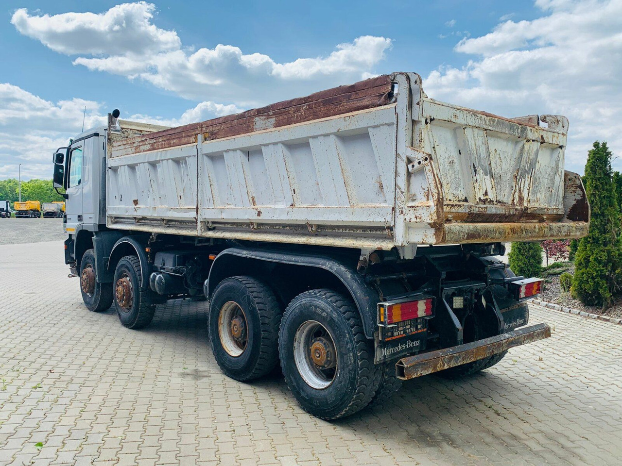 Mercedes-Benz ACTROS 4144 8x8 EURO4 DSK Meiller - מזהיר: תמונה 4 Mercedes-Benz ACTROS 4144 8x8 EURO4 DSK Meiller - מזהיר: תמונה 4