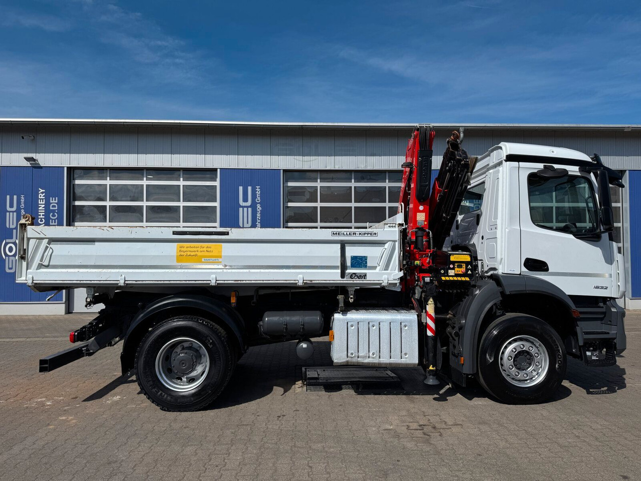 Mercedes-Benz AROCS 1832 4x2 Euro 6 Kipper Kran FASSI F120FB - מזהיר, משאית מנוף: תמונה 3 Mercedes-Benz AROCS 1832 4x2 Euro 6 Kipper Kran FASSI F120FB - מזהיר, משאית מנוף: תמונה 3