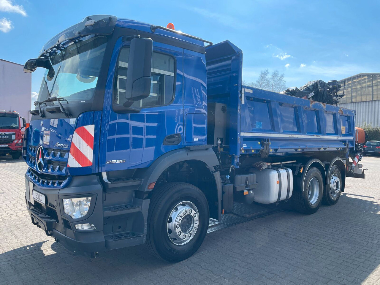 הַחכָּרָה  Mercedes-Benz AROCS 2536 6x2*4 Kipper Kran HIAB Mercedes-Benz AROCS 2536 6x2*4 Kipper Kran HIAB: תמונה 9