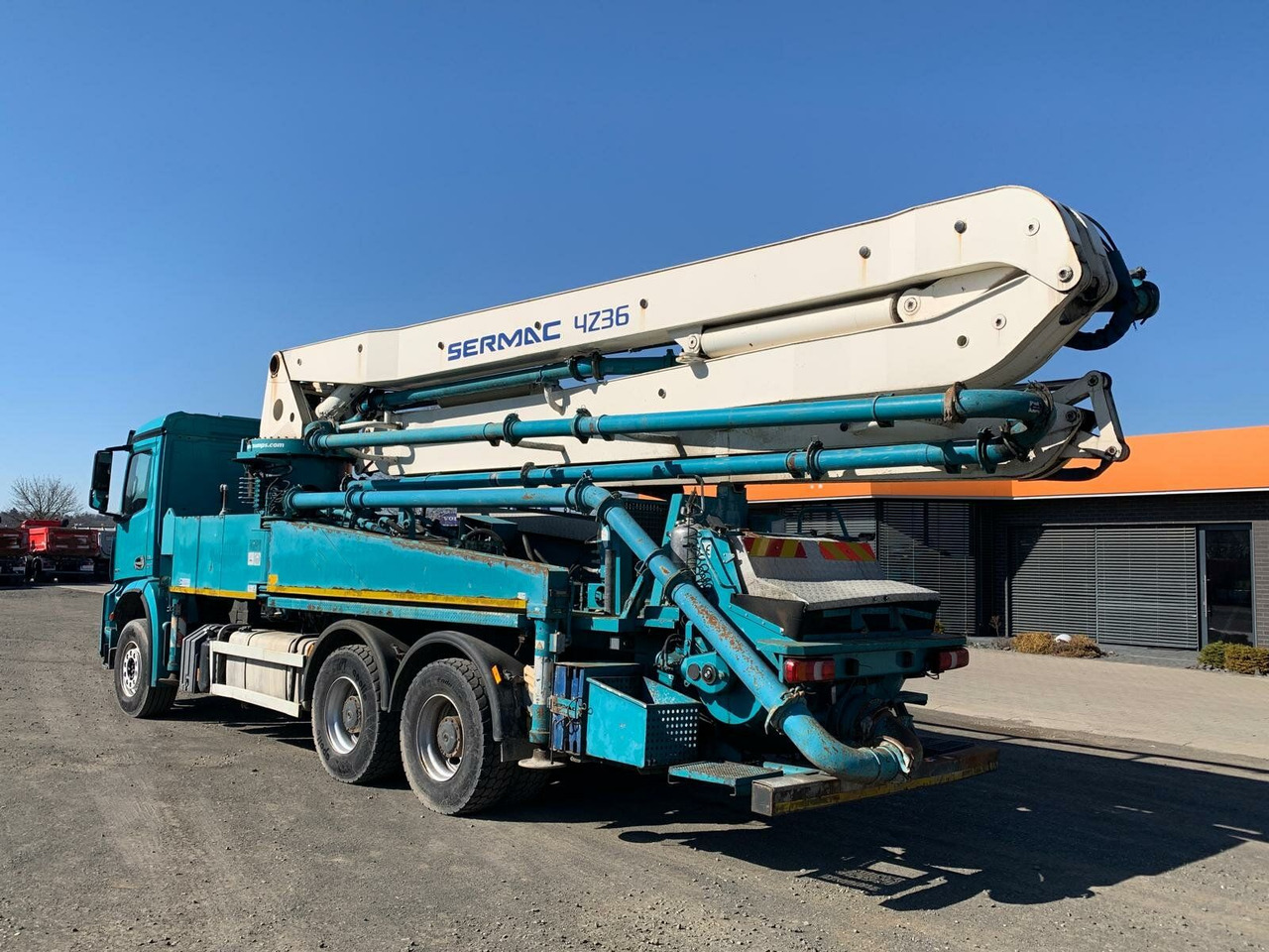 Mercedes-Benz AROCS 2636 6x4 Euro 6 Betonpumpe SERMAC 4Z36 - משאית משאבת בטון: תמונה 3 Mercedes-Benz AROCS 2636 6x4 Euro 6 Betonpumpe SERMAC 4Z36 - משאית משאבת בטון: תמונה 3