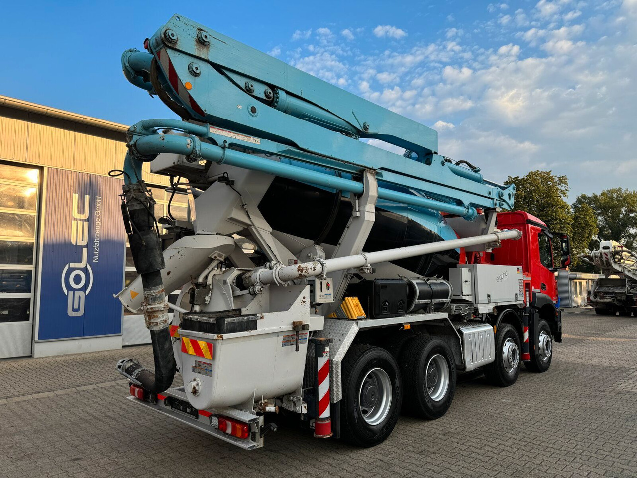 Mercedes-Benz AROCS 3243 8x4 Euro 6 Pumi Putzmeister TMM 24-3 - משאית משאבת בטון: תמונה 5 Mercedes-Benz AROCS 3243 8x4 Euro 6 Pumi Putzmeister TMM 24-3 - משאית משאבת בטון: תמונה 5