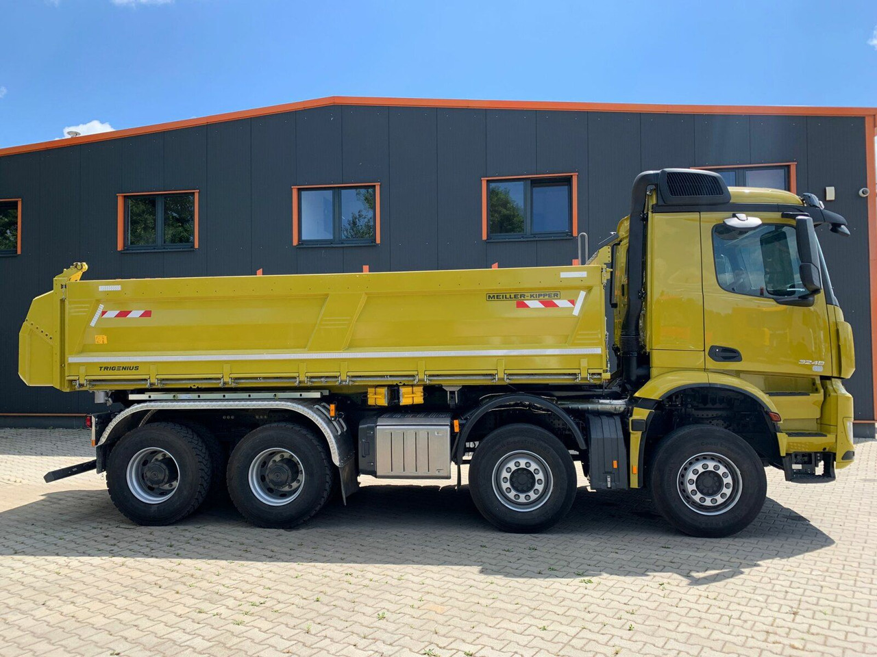 Mercedes-Benz AROCS 3248 8x4 Euro 6 Meiller Kipper Bordmatik - מזהיר: תמונה 4 Mercedes-Benz AROCS 3248 8x4 Euro 6 Meiller Kipper Bordmatik - מזהיר: תמונה 4