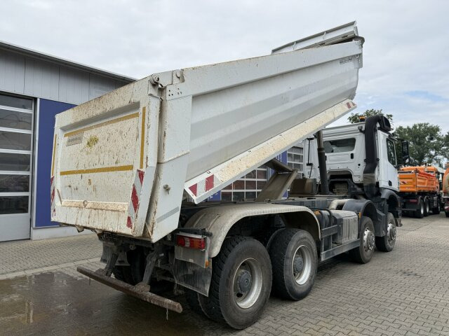 מזהיר Mercedes-Benz AROCS 4145 8x8 Meiller Muldenkipper: תמונה 12 מזהיר Mercedes-Benz AROCS 4145 8x8 Meiller Muldenkipper: תמונה 12