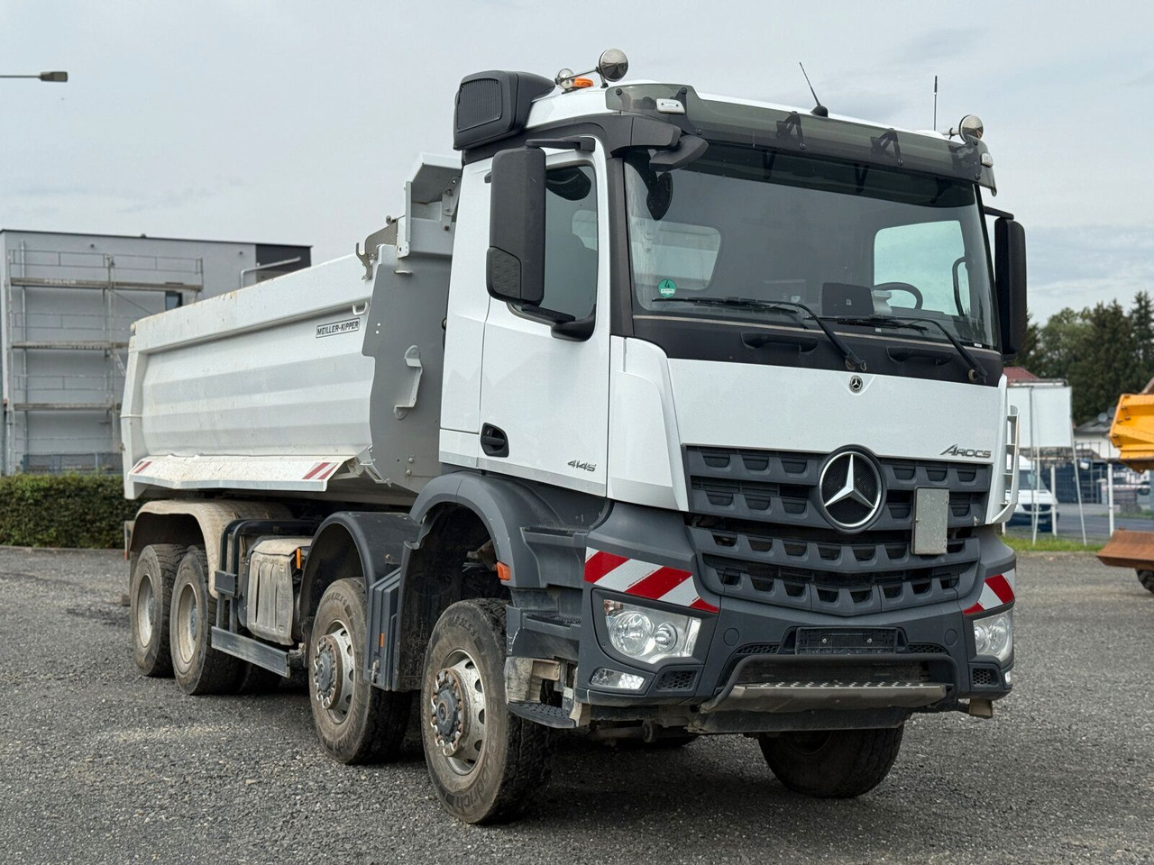 Mercedes-Benz AROCS 4145 8x8 Meiller Muldenkipper - משאית דילוג העמסה: תמונה 1 Mercedes-Benz AROCS 4145 8x8 Meiller Muldenkipper - משאית דילוג העמסה: תמונה 1