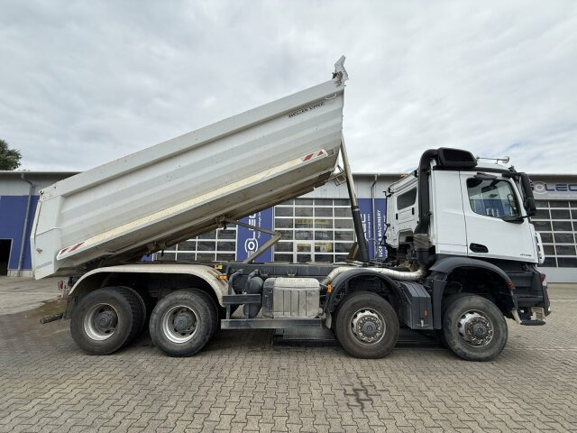 מזהיר Mercedes-Benz AROCS 4145 8x8 Meiller Muldenkipper: תמונה 10 מזהיר Mercedes-Benz AROCS 4145 8x8 Meiller Muldenkipper: תמונה 10