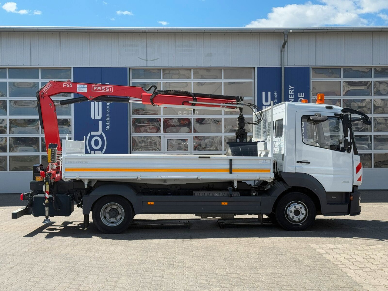 Mercedes-Benz ATEGO 818 4x2 Euro 6 Kipper Kran FASSI F65B.0.22 - כלי רכב מסחרי מזהיר: תמונה 3 Mercedes-Benz ATEGO 818 4x2 Euro 6 Kipper Kran FASSI F65B.0.22 - כלי רכב מסחרי מזהיר: תמונה 3