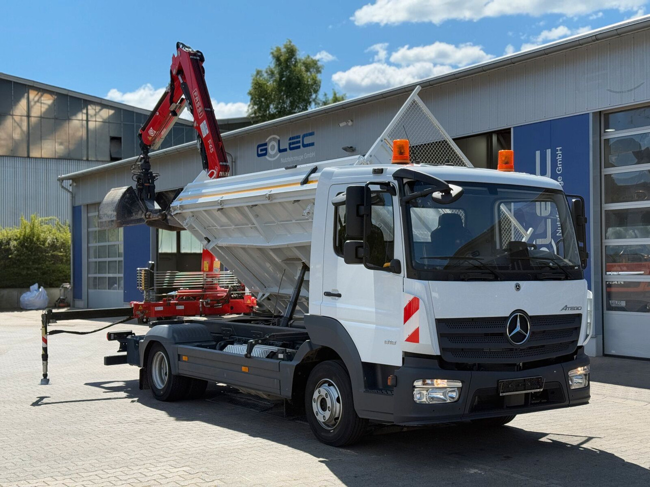 Mercedes-Benz ATEGO 818 4x2 Euro 6 Kipper Kran FASSI F65B.0.22 - משאית מנוף: תמונה 2 Mercedes-Benz ATEGO 818 4x2 Euro 6 Kipper Kran FASSI F65B.0.22 - משאית מנוף: תמונה 2