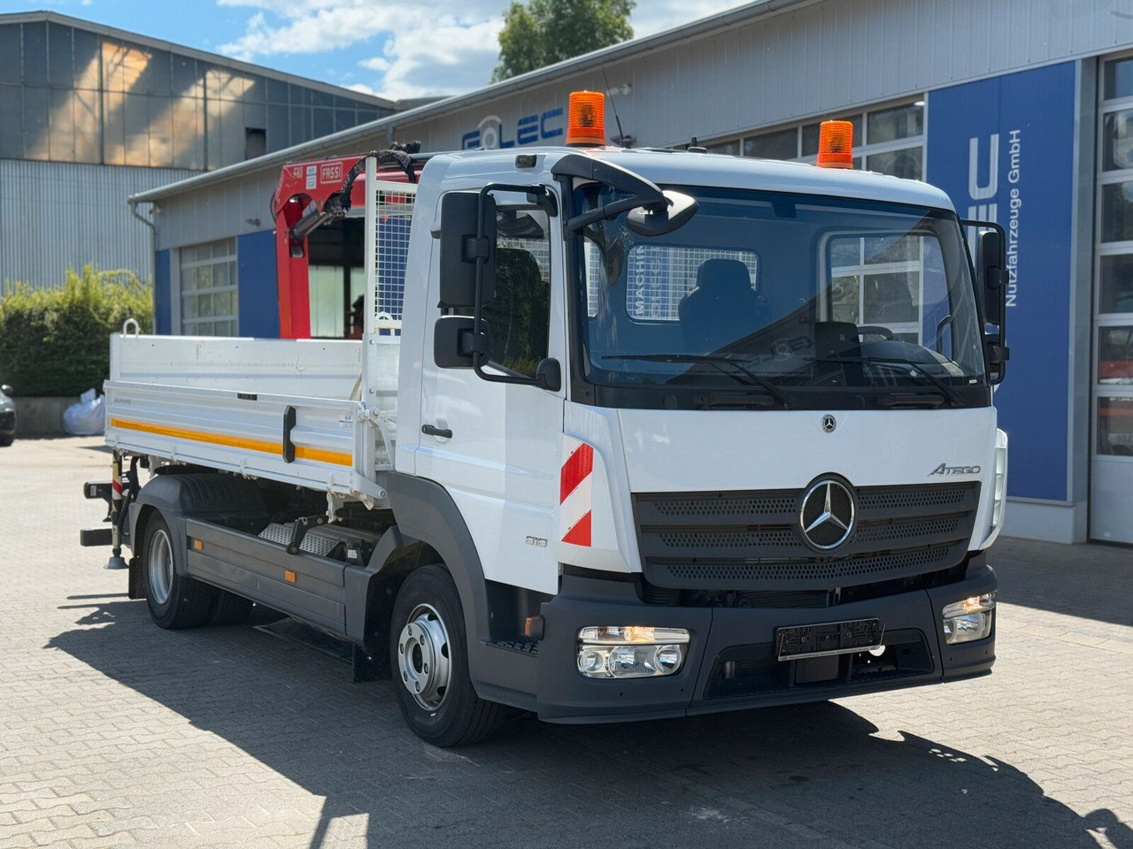 Mercedes-Benz ATEGO 818 4x2 Euro 6 Kipper Kran FASSI F65B.0.22 - כלי רכב מסחרי מזהיר: תמונה 1 Mercedes-Benz ATEGO 818 4x2 Euro 6 Kipper Kran FASSI F65B.0.22 - כלי רכב מסחרי מזהיר: תמונה 1