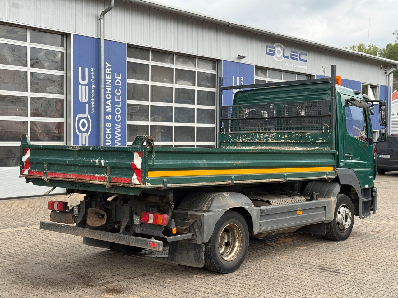 Mercedes-Benz ATEGO 824 4x2 BB Dreiseitenkipper MEILLER - כלי רכב מסחרי מזהיר: תמונה 4 Mercedes-Benz ATEGO 824 4x2 BB Dreiseitenkipper MEILLER - כלי רכב מסחרי מזהיר: תמונה 4