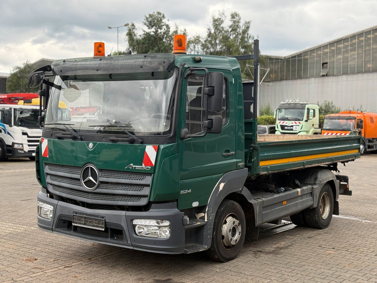 Mercedes-Benz ATEGO 824 4x2 BB Dreiseitenkipper MEILLER - כלי רכב מסחרי מזהיר: תמונה 2 Mercedes-Benz ATEGO 824 4x2 BB Dreiseitenkipper MEILLER - כלי רכב מסחרי מזהיר: תמונה 2