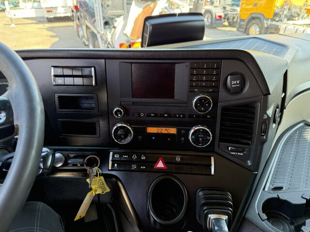 Mercedes-Benz Actros 1845 LS SZM 4x2 Kipphydraulik Retarder - יחידת טרקטור: תמונה 3 Mercedes-Benz Actros 1845 LS SZM 4x2 Kipphydraulik Retarder - יחידת טרקטור: תמונה 3