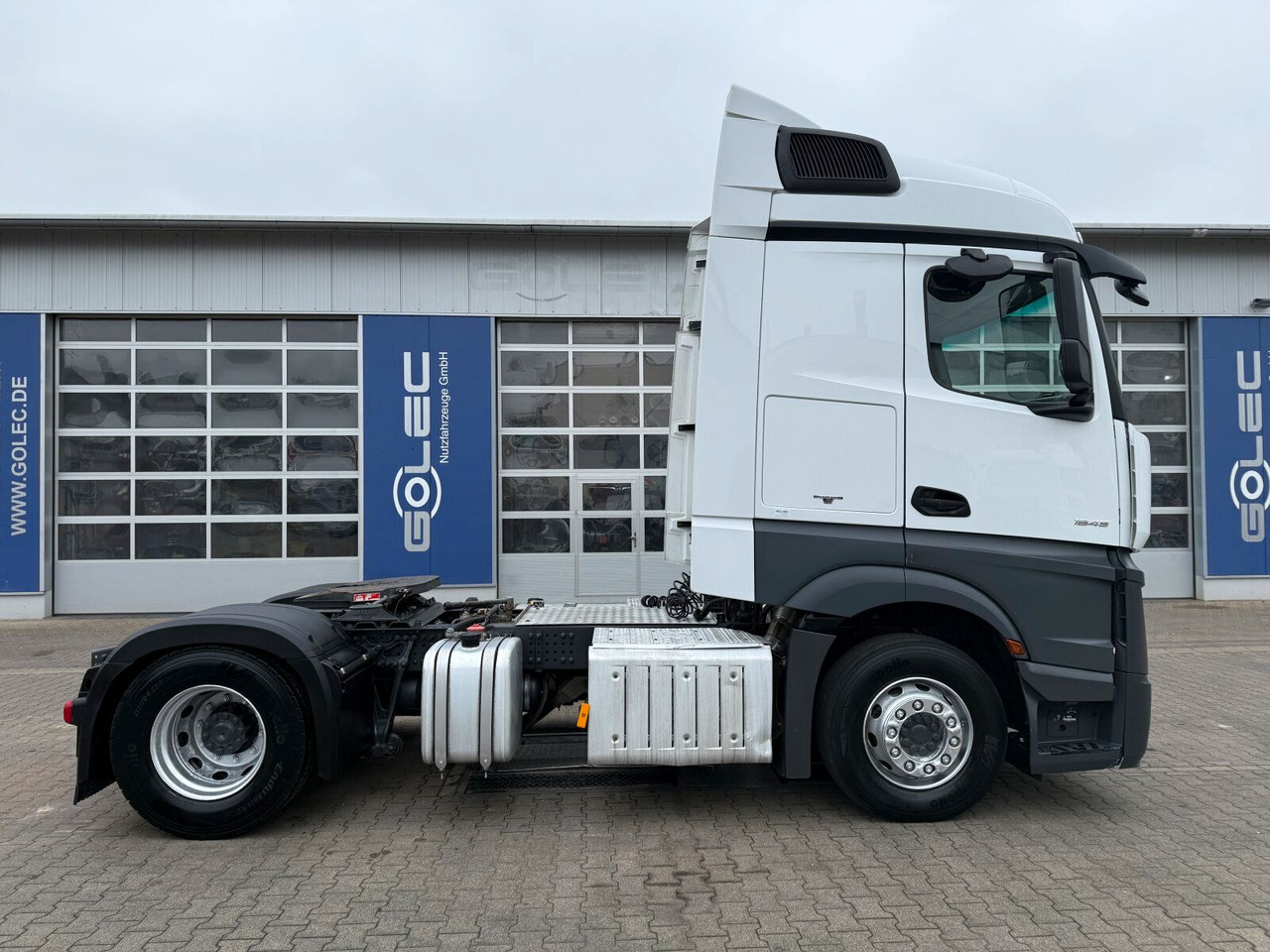 Mercedes-Benz Actros 1845 SZM 4x2 Retarder Kipphydraulik - יחידת טרקטור: תמונה 2 Mercedes-Benz Actros 1845 SZM 4x2 Retarder Kipphydraulik - יחידת טרקטור: תמונה 2